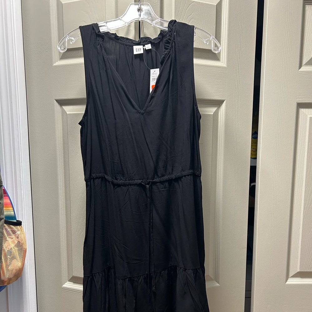 GAP Black knee level dress